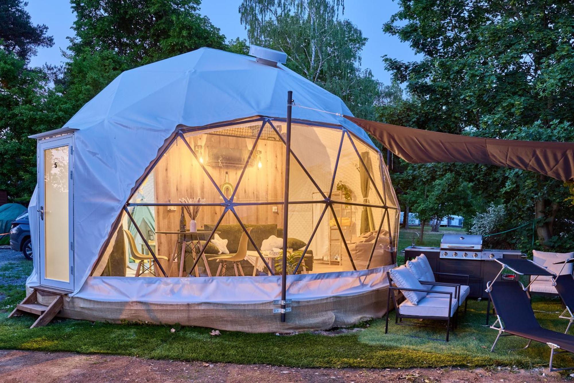 Glamping Slapy Hotel Buitenkant foto