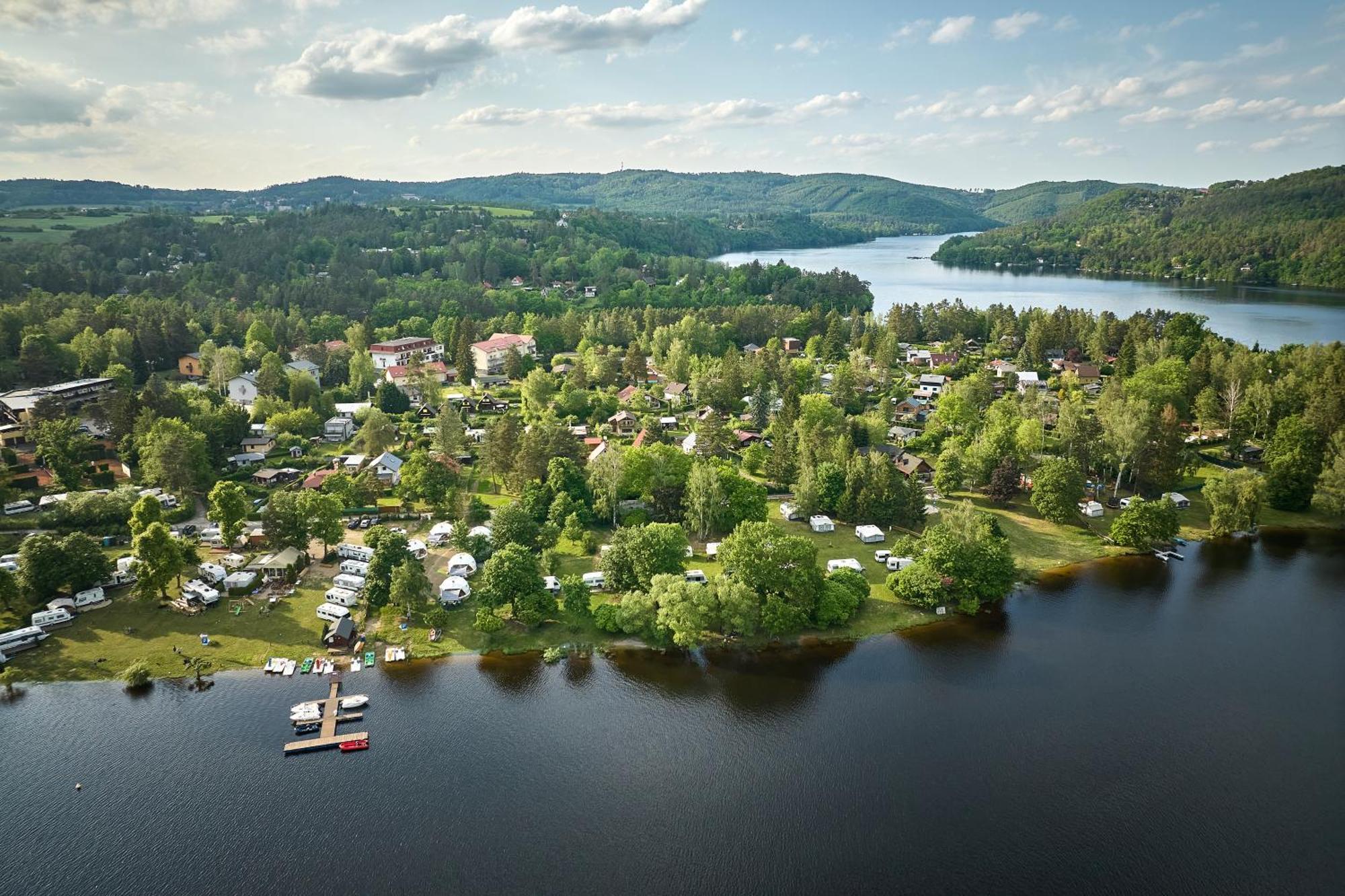 Glamping Slapy Hotel Buitenkant foto