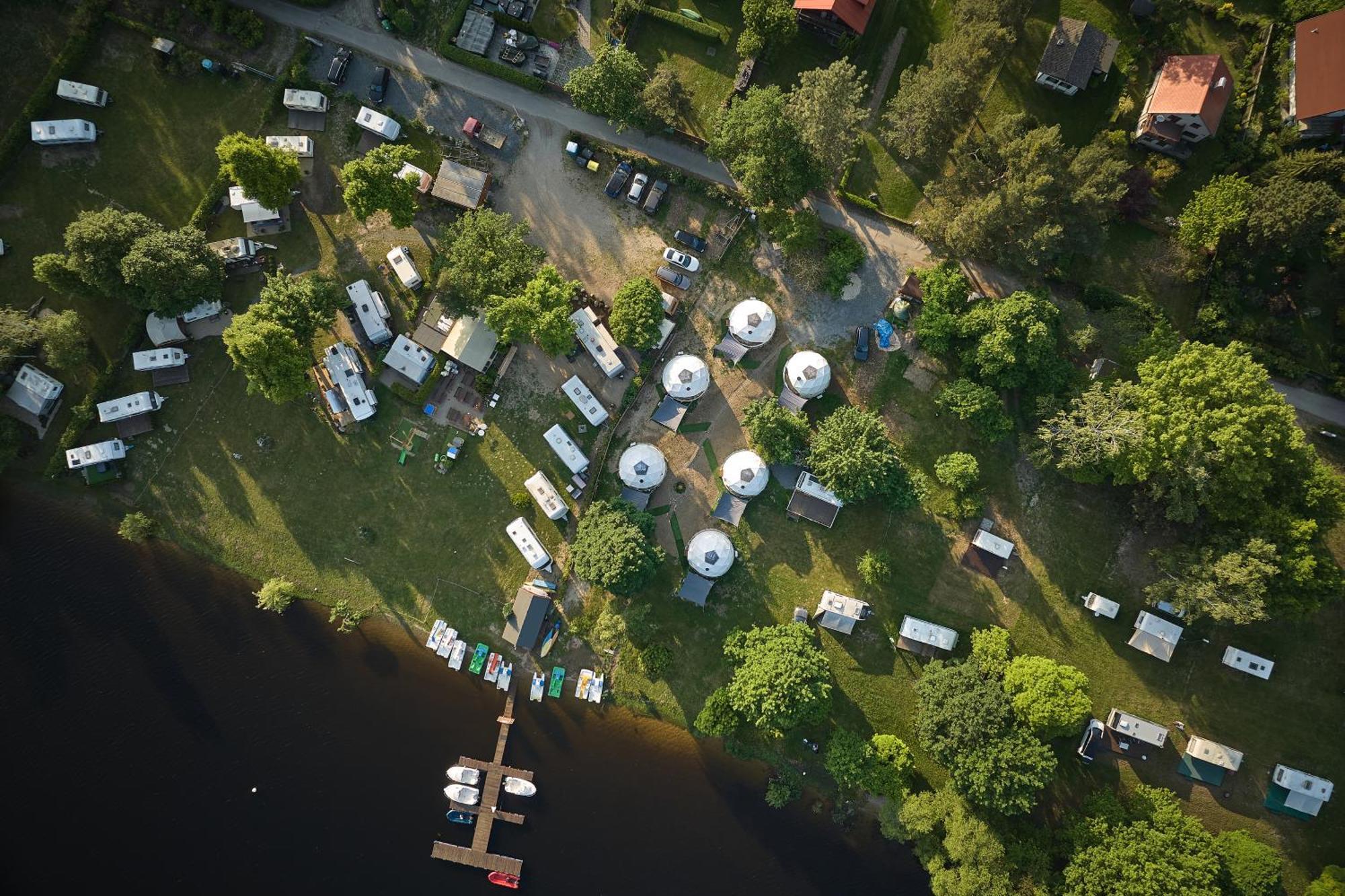 Glamping Slapy Hotel Buitenkant foto