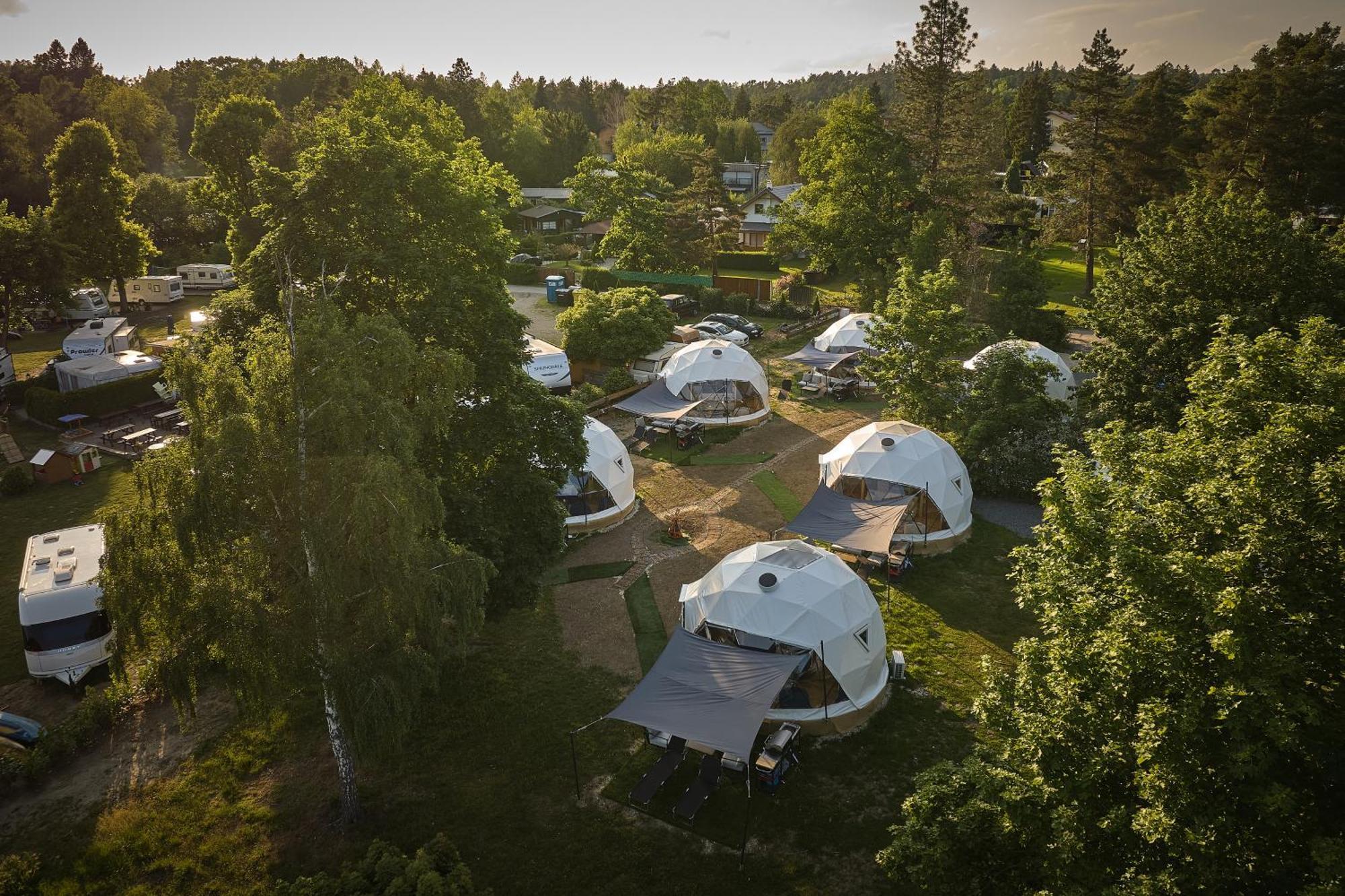 Glamping Slapy Hotel Buitenkant foto