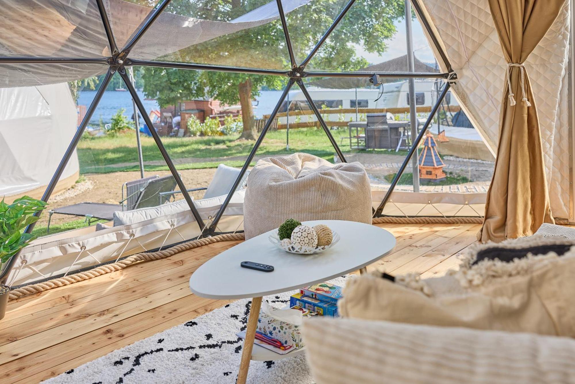 Glamping Slapy Hotel Buitenkant foto