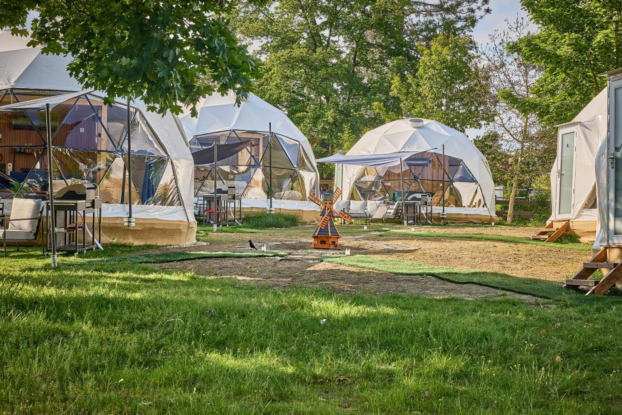 Glamping Slapy Hotel Buitenkant foto